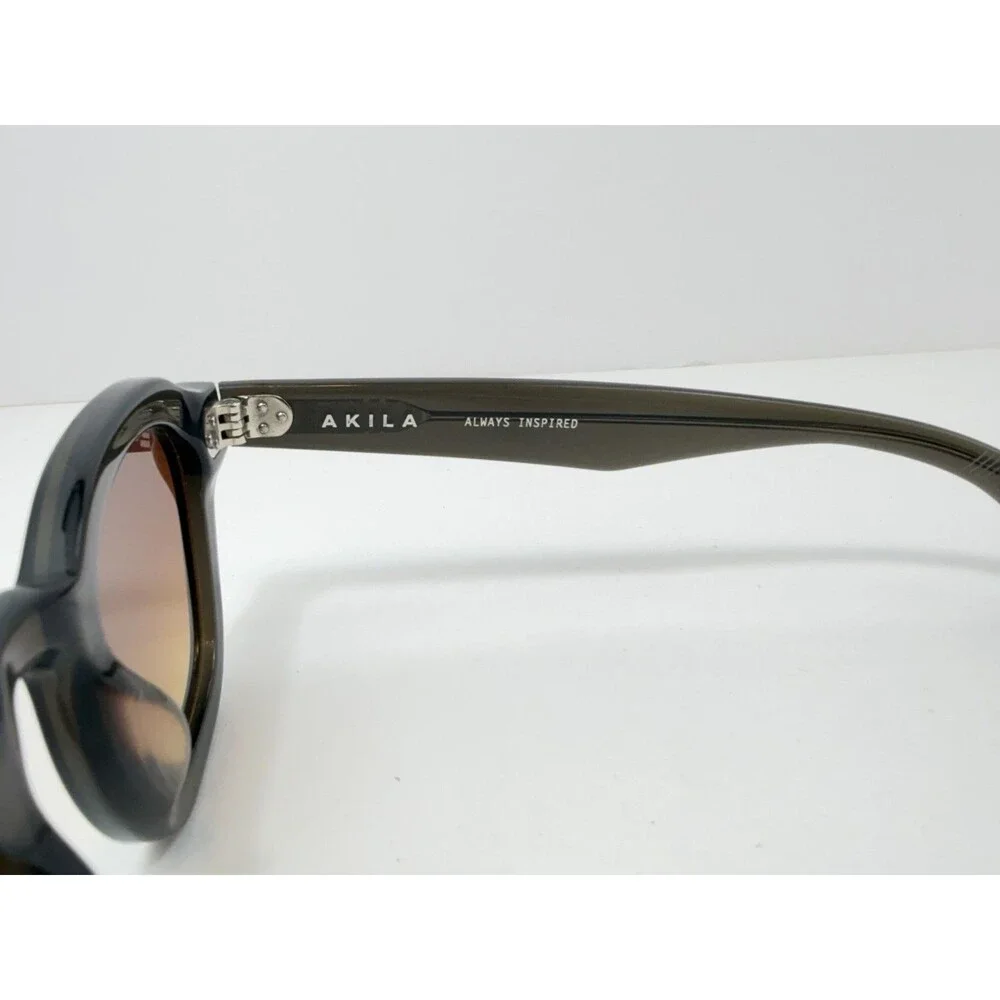 Akila Always Inspired Women's Sunglasses Smoke Frame Brown Gradient Lenses